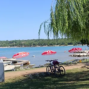 App Karmen With Privat Parking Porec